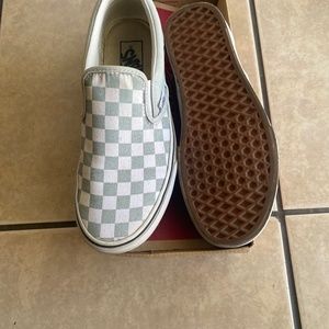 Vans classic slip ons